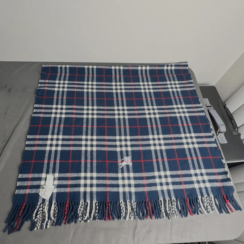 Burberry Nova Check Cashmere Scarf Navy Stole Muffler